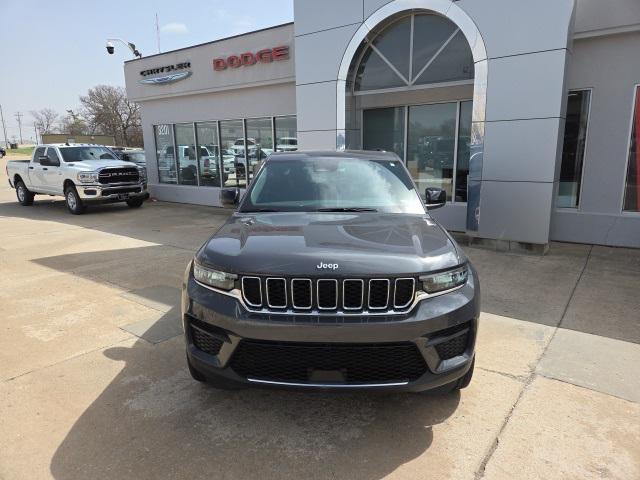 2024 Jeep Grand Cherokee Laredo 4x4