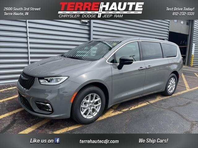 2025 Chrysler Pacifica PACIFICA SELECT