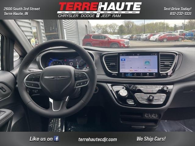 2025 Chrysler Pacifica PACIFICA SELECT