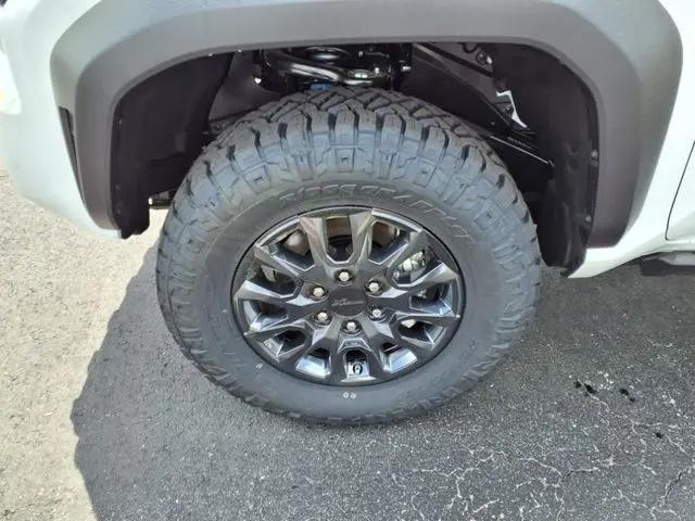 2025 Toyota Tacoma TRD Off Road