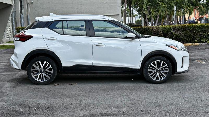 2024 Nissan Kicks SV Xtronic CVT