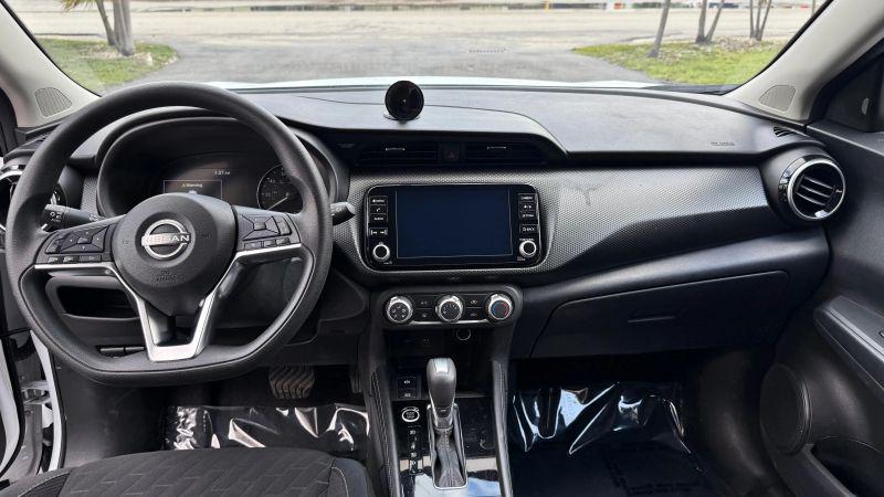 2024 Nissan Kicks SV Xtronic CVT