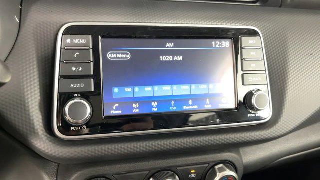 2025 Nissan Kicks S