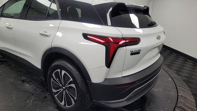 2025 Chevrolet V Blazer RWD LT