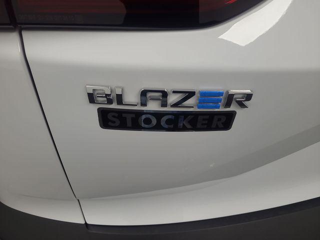 2025 Chevrolet V Blazer RWD LT