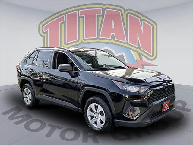 2020 Toyota RAV4 LE [1]