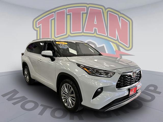 2023 Toyota Highlander Platinum [12]