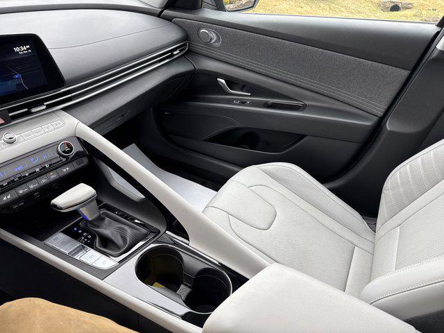 2022 Hyundai Elantra Hybrid Limited