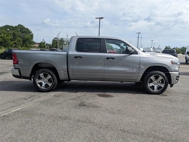 2025 RAM Ram 1500 RAM 1500 TRADESMAN CREW CAB 4X4 57 BOX