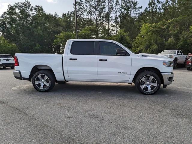 2025 RAM Ram 1500 RAM 1500 TRADESMAN CREW CAB 4X4 57 BOX