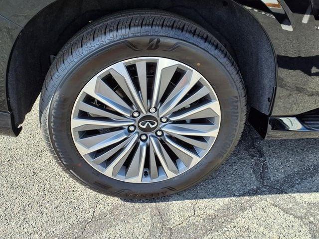 2025 INFINITI QX80 LUXE AWD