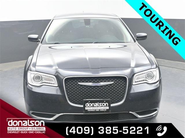2018 Chrysler 300 Touring