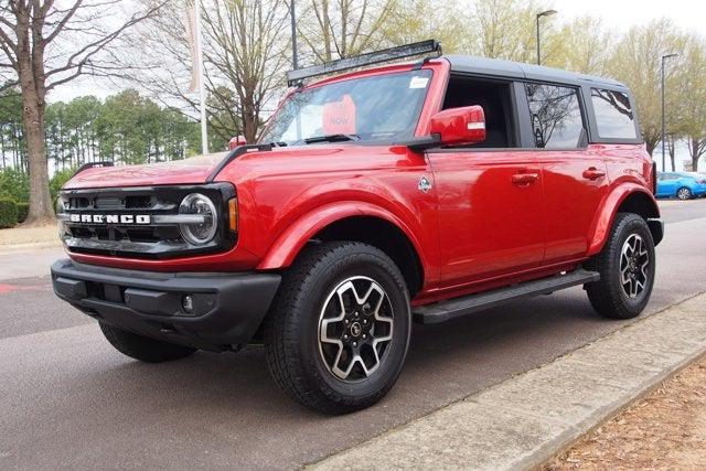 2024 Ford Bronco Outer Banks