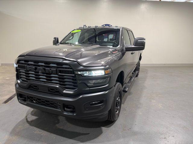 2025 RAM Ram 2500 RAM 2500 TRADESMAN CREW CAB 4X4 64 BOX