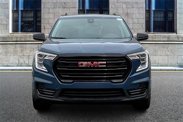 2024 GMC Terrain FWD SLE