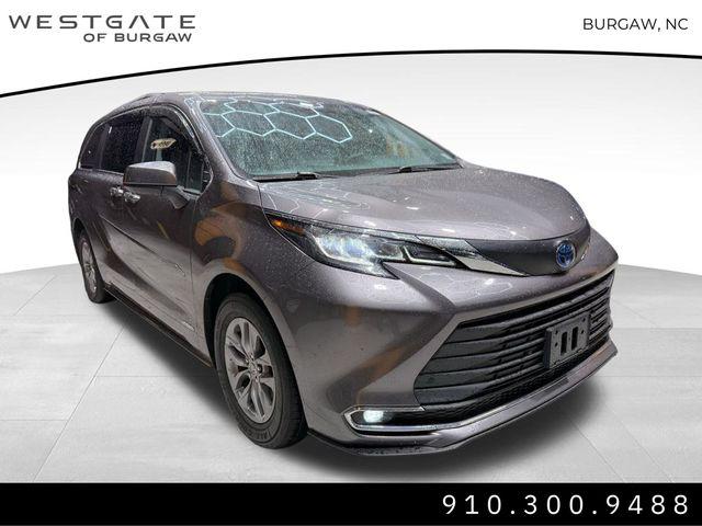 2021 Toyota Sienna XLE