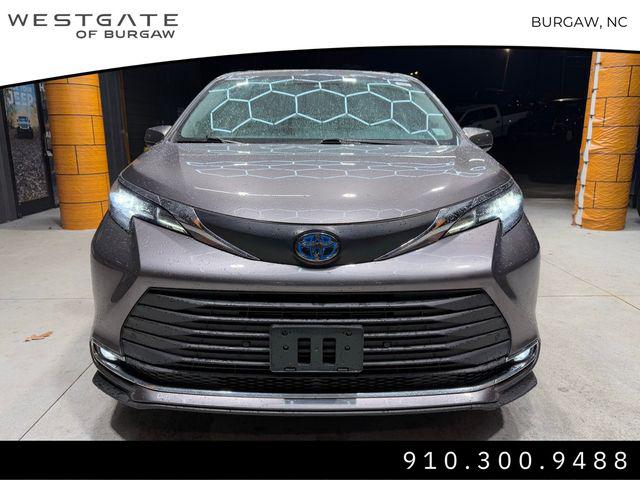 2021 Toyota Sienna XLE