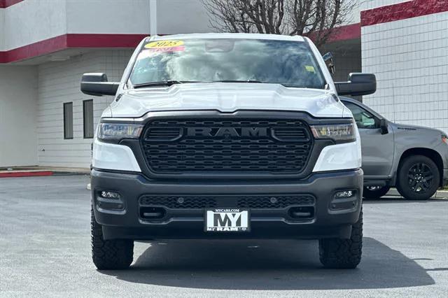2025 RAM Ram 1500 RAM 1500 WARLOCK CREW CAB 4X4 57 BOX