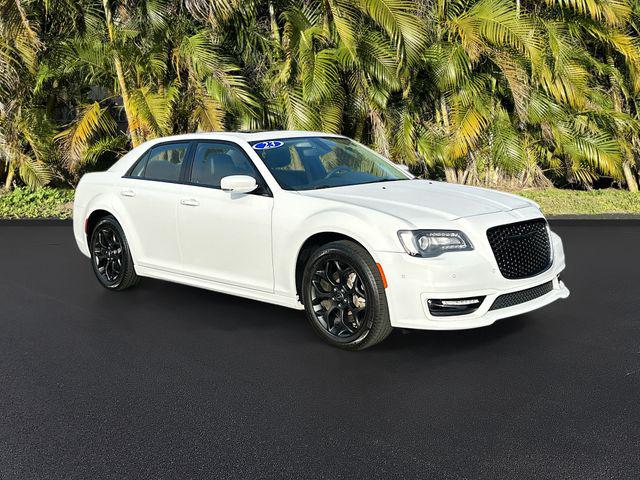 2023 Chrysler 300 Touring L AWD