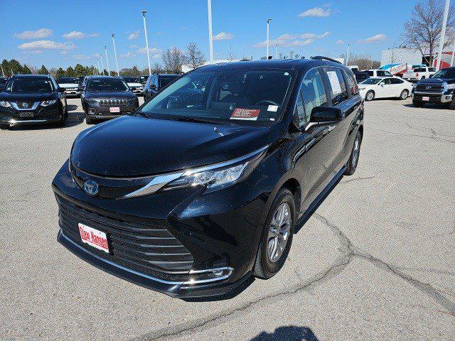 2023 Toyota Sienna XLE