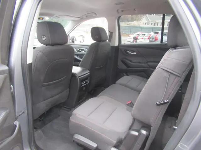 2020 Chevrolet Traverse FWD LS