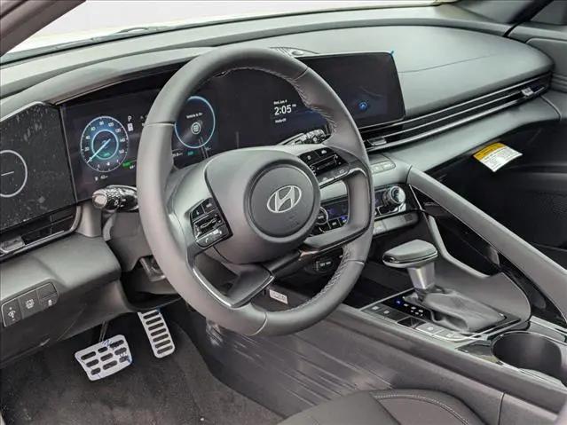 2025 Hyundai Elantra Hybrid SEL Sport