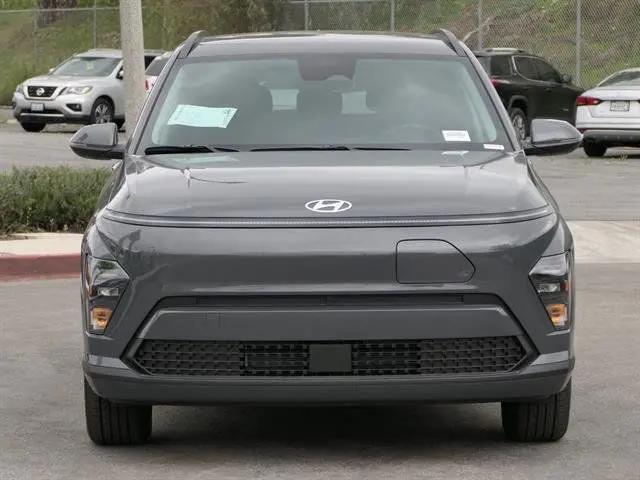 2025 Hyundai Kona EV SEL