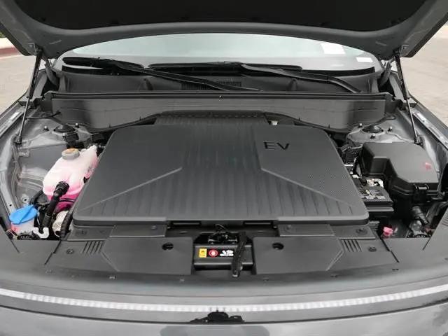 2025 Hyundai Kona EV SEL