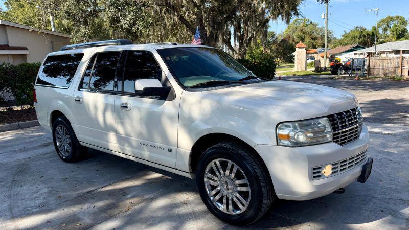2008 Lincoln Navigator L Base