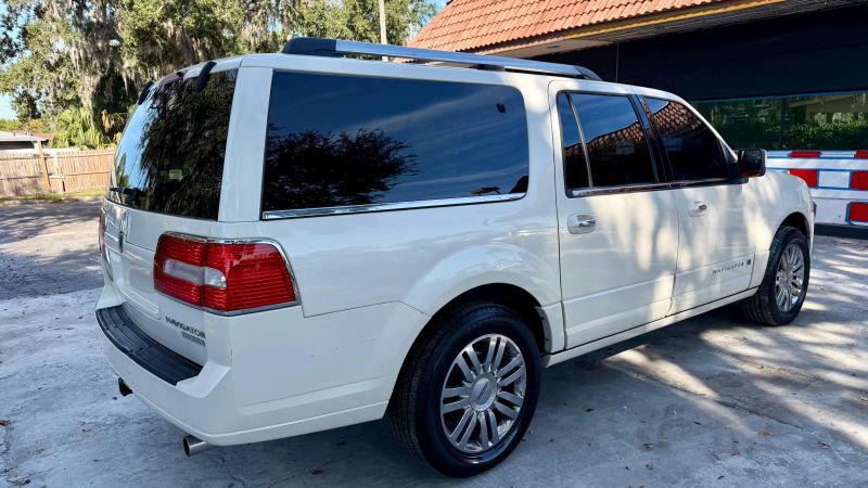 2008 Lincoln Navigator L Base