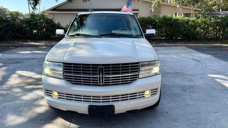 2008 Lincoln Navigator L Base