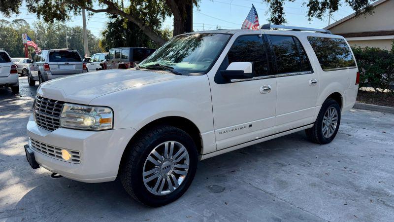 2008 Lincoln Navigator L Base