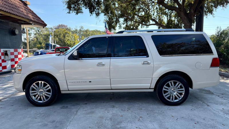 2008 Lincoln Navigator L Base