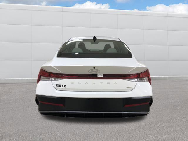 2025 Hyundai Elantra Hybrid Limited