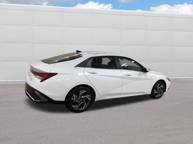 2025 Hyundai Elantra Hybrid Limited