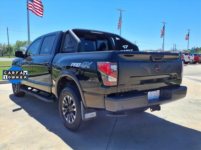2021 Nissan TITAN Crew Cab PRO-4X 4x4