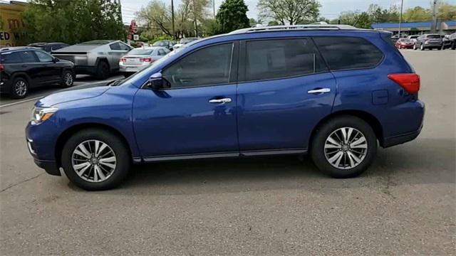 Used 2018 Nissan Pathfinder For Sale in Waterford Twp, MI
