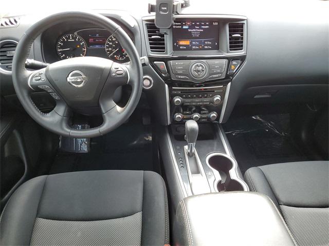 Used 2018 Nissan Pathfinder For Sale in Waterford Twp, MI