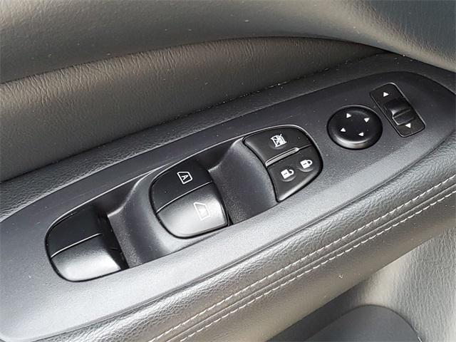 Used 2018 Nissan Pathfinder For Sale in Waterford Twp, MI