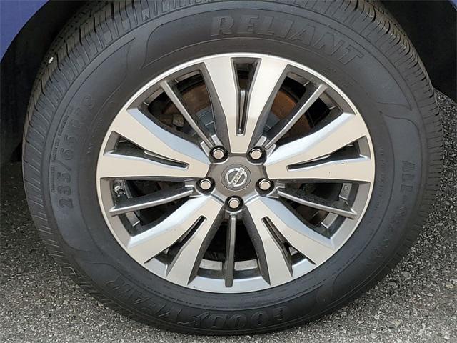 Used 2018 Nissan Pathfinder For Sale in Waterford Twp, MI