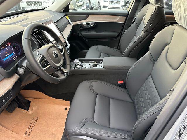 2025 Volvo XC90 Plug-In Hybrid T8 Plus 7-Seater