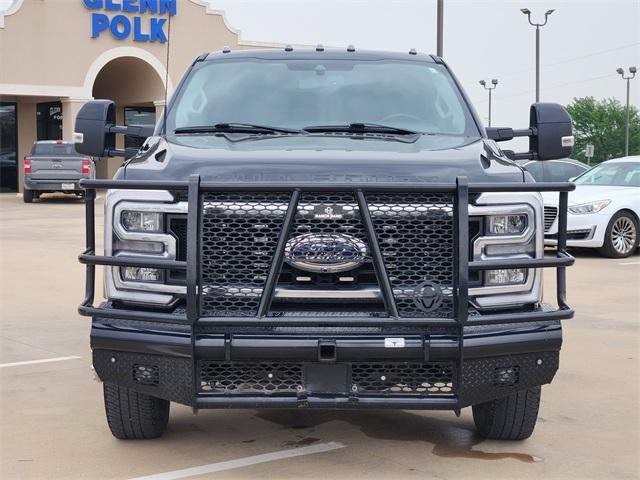 2023 Ford F-350 LARIAT