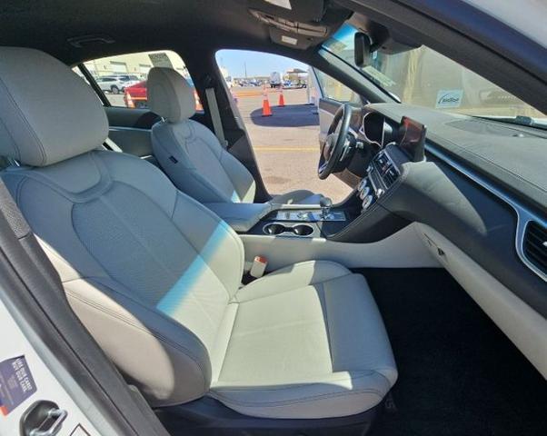 2023 Genesis G70 2.0T AWD