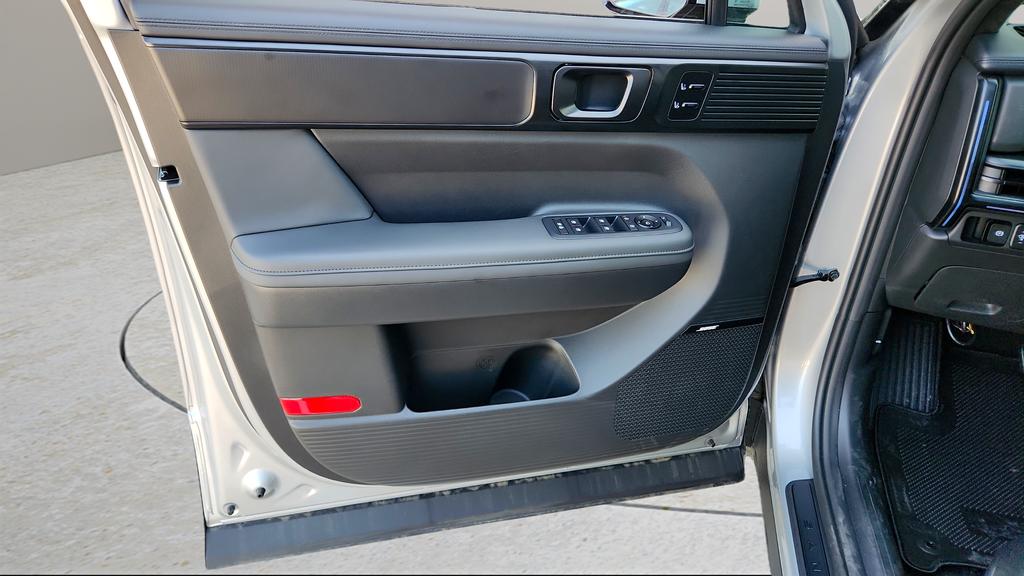 2025 Hyundai Santa Fe Calligraphy - Photo 24