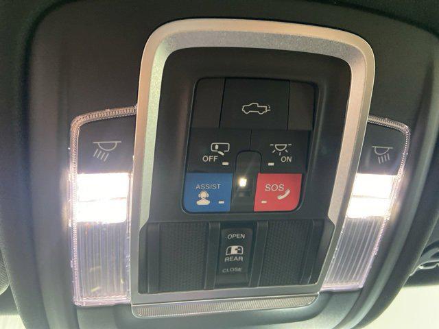 2021 Ram 1500 Laramie Crew Cab 4x4 5'7" Box