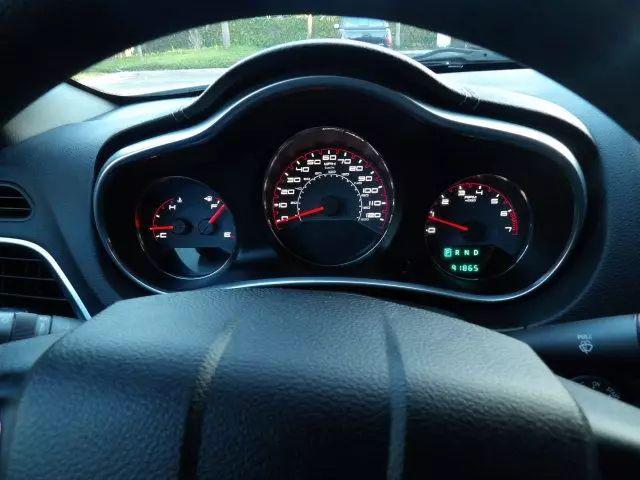 2014 Dodge Avenger SE