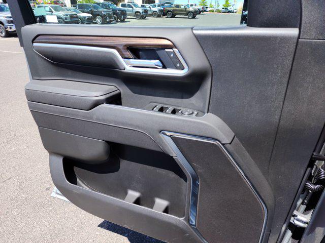 2025 Chevrolet Silverado 1500 LT 4WD