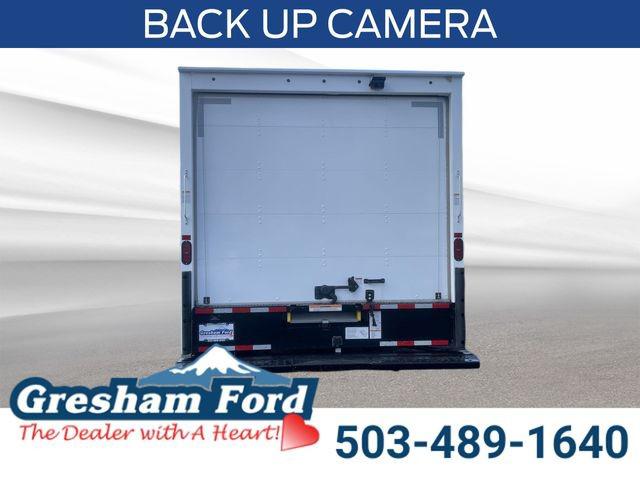 2022 Ford E-350 Cutaway Base