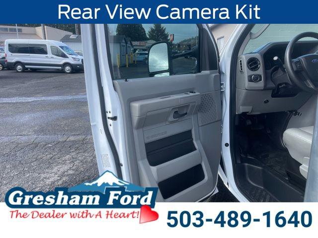 2022 Ford E-350 Cutaway Base
