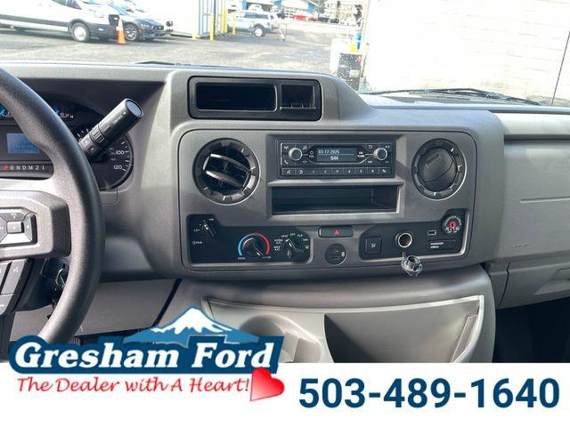 2022 Ford E-350 Cutaway Base